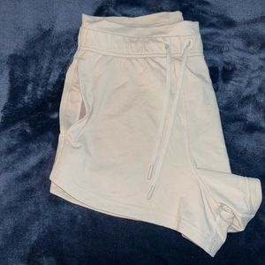 Lululemon inner glow high rise shorts